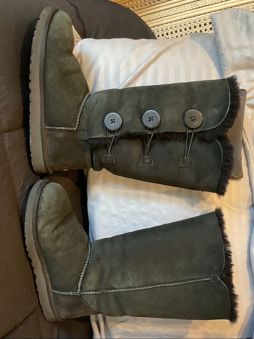 UGG Black Bailey Button Triplet Tall Suede Boots Size 8